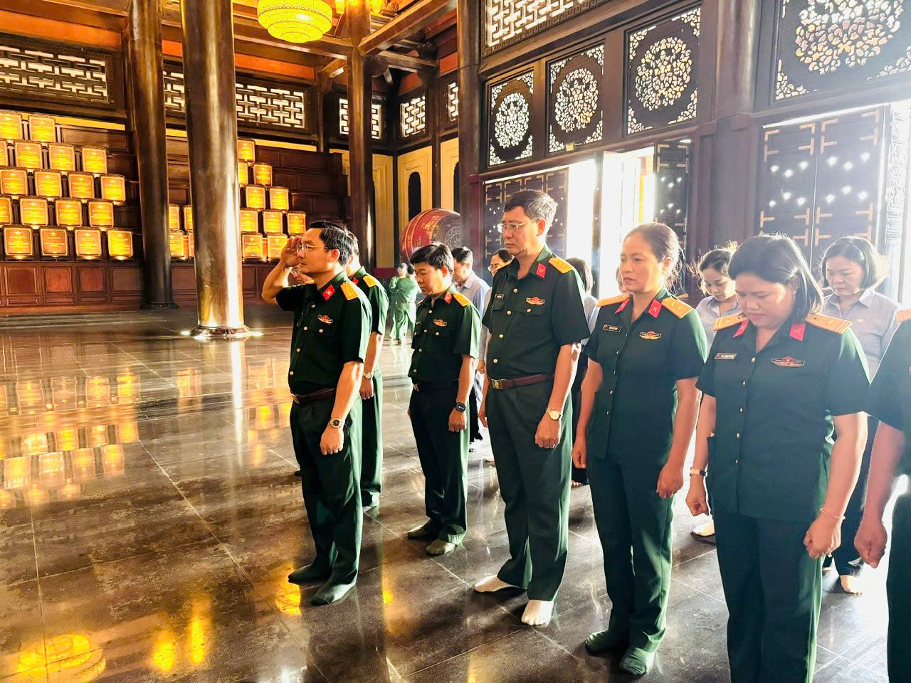 Đoàn cán bộ Công ty Dệt May 7 về nguồn tại Khu truyền thống cách mạng Sài Gòn – Chợ Lớn – Gia Định – Củ Chi