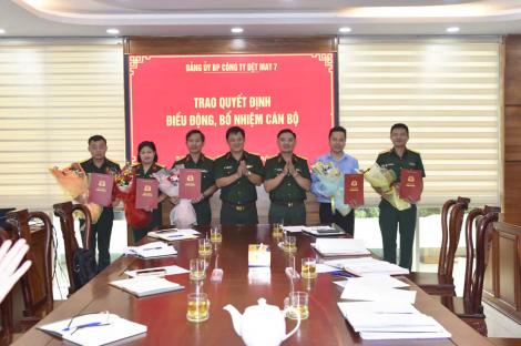 Hội nghi công bố và trao quyết định điều động, bổ nhiệm cán bộ năm 2026